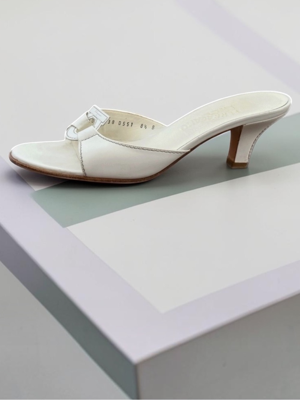 Salvatore Ferragamo white mules slides size 8.5 B - Picture 1 of 14